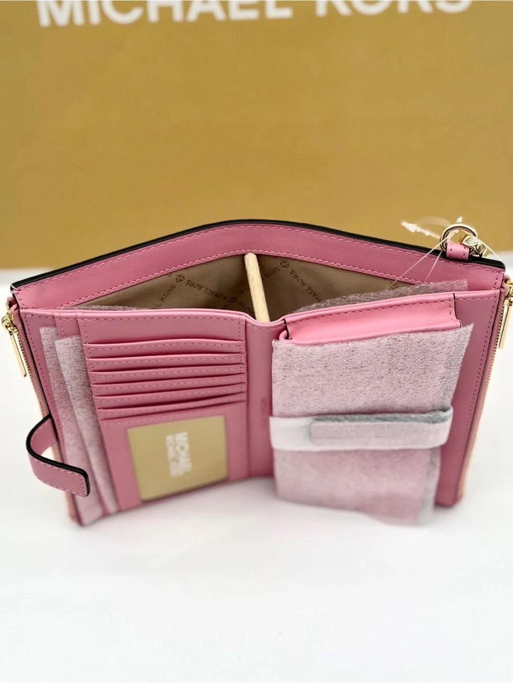 MICHAEL KORS Jet Set Travel Large Printed Signature Logo Wristlet Wallet